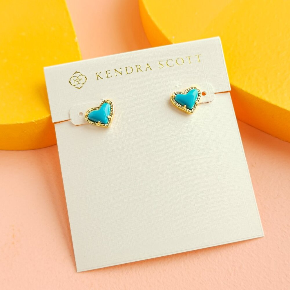 🩵 Kendra Scott - Ari Turquoise Heart & Gold Stud Earrings